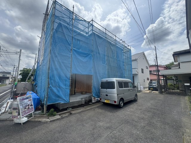 日野市神明４丁目の新築一戸建の前面道路含む現地写真