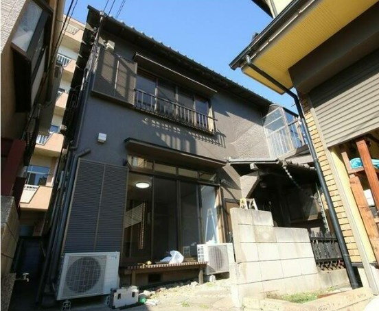 新座市野火止５丁目Ｋ貸家のエントランス