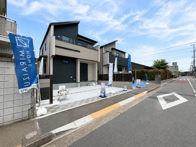 【外観】 | 陽の光をたっぷりと浴びながら気持ち良く生活が出来ます。夢のマイホーム、夢ではなく実現出来ます！見学・ご相談等、お気軽にご連絡下さい。