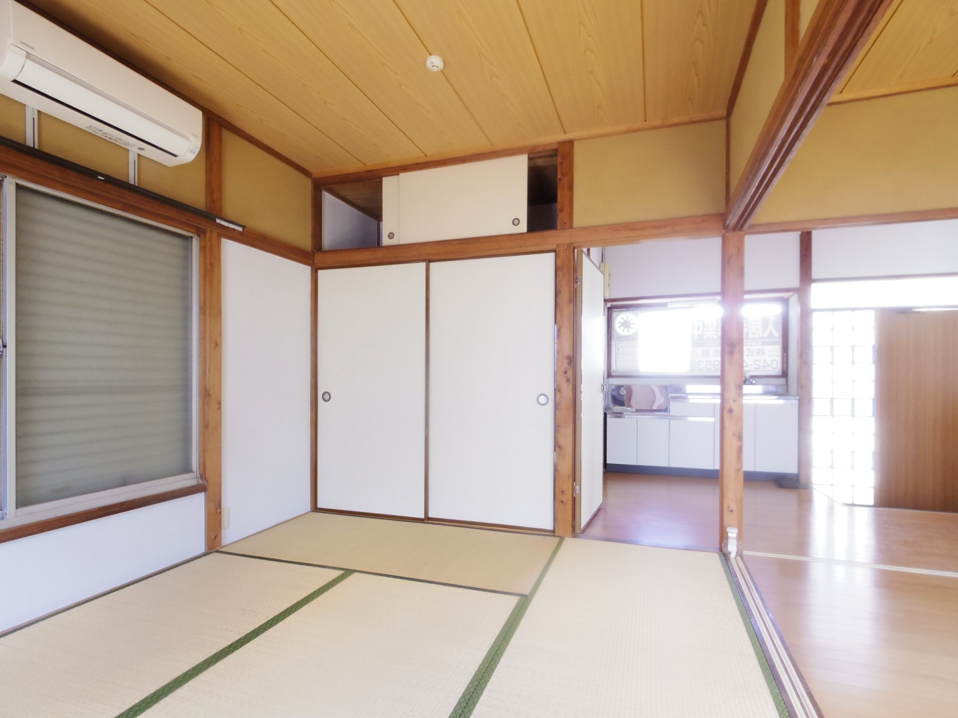 下里貸家の内装