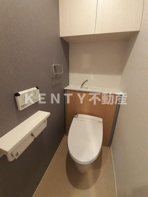 【トイレ】 | カデュウー | 落ち着いた色調のトイレです