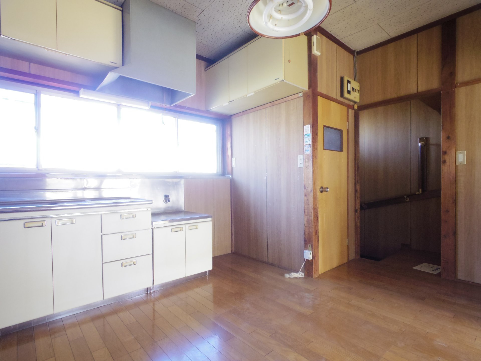 金子住宅の居間・リビング