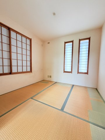 菖蒲が丘二丁目一戸建の和室|日本らしい落ち着いた雰囲気の和室です
