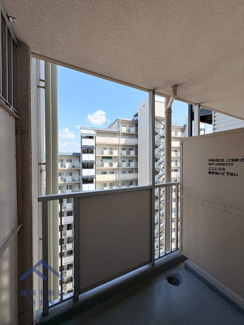 日商岩井リバーサイドマンションB棟のバルコニー