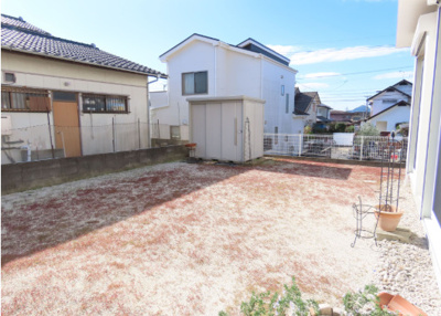 【庭】 | 福岡県糟屋郡宇美町とびたけ3丁目