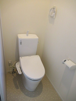 【トイレ】 | 伊奈町中央戸建 | 清潔感のあるトイレです