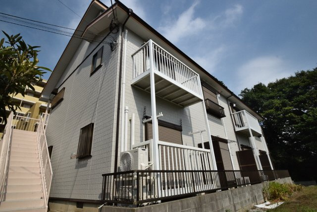 ヒルコート東中山の外観|閑静な住宅街です♪