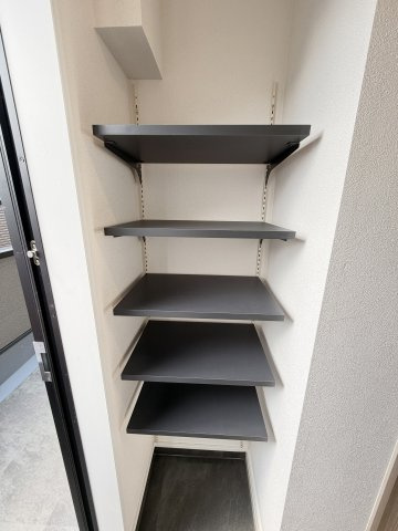 ＭＥＬＬＡＳ新秋津Ⅱの玄関