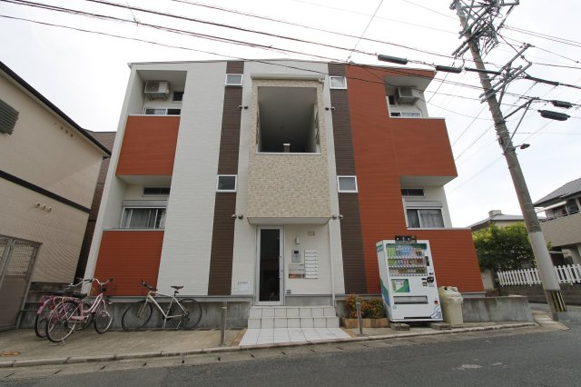 クレストコート福大前の外観