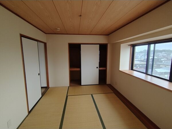 スリーシャイン大磯の和室