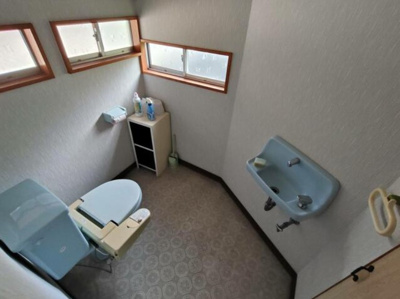【トイレ】 | 東近江市猪子町貸家 | シンプルで使いやすいトイレです