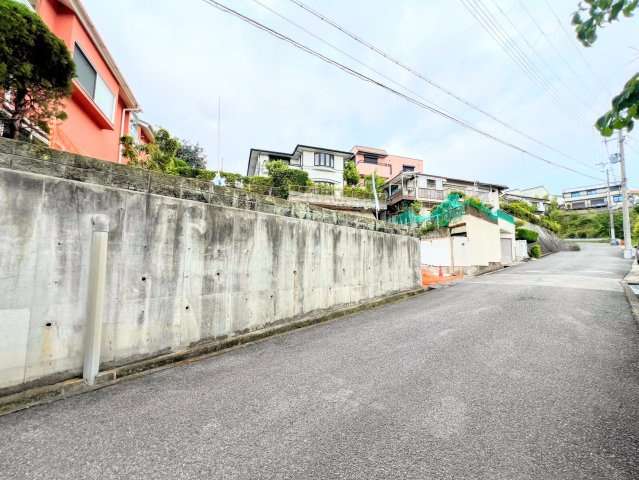 苦楽園六番町の前面道路含む現地写真
