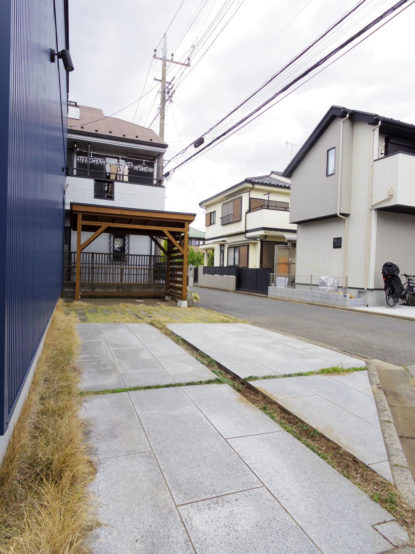小山３丁目貸家の駐車場