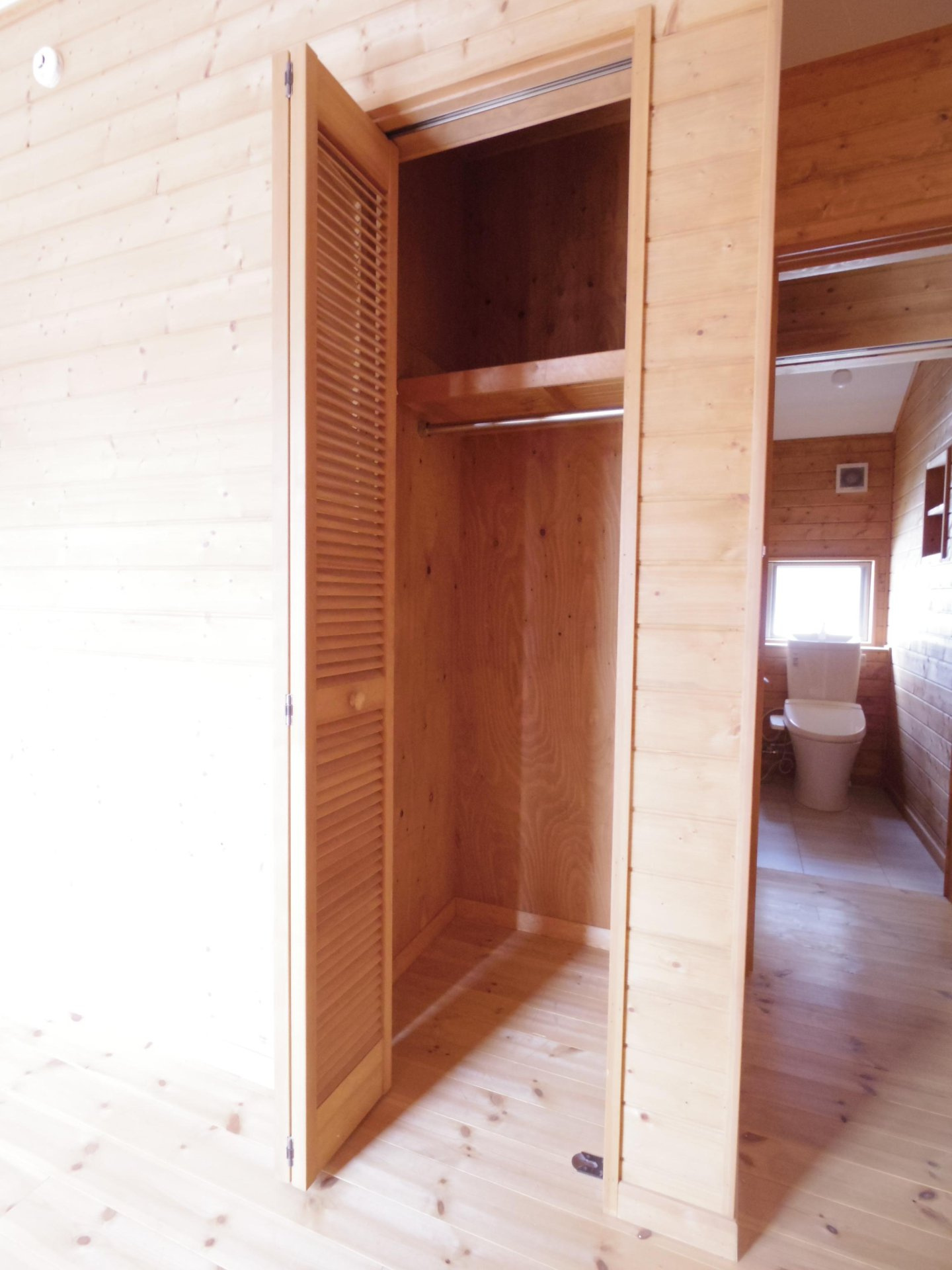 小山３丁目貸家の収納