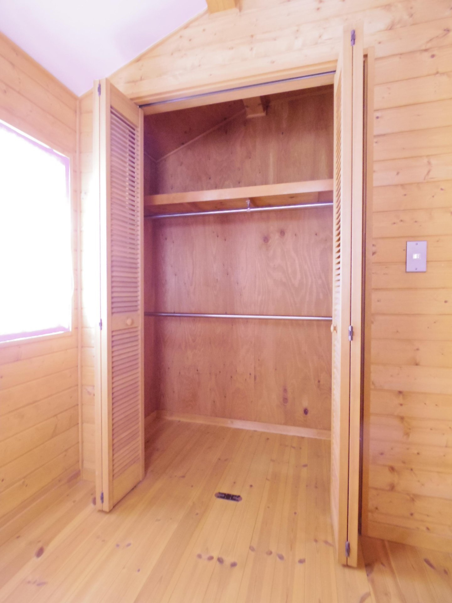 小山３丁目貸家の収納