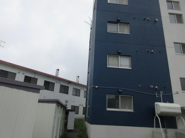 ロイヤルハイツの外観