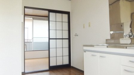 フォーブルイシイＢのキッチン|キッチン周りも広々しています