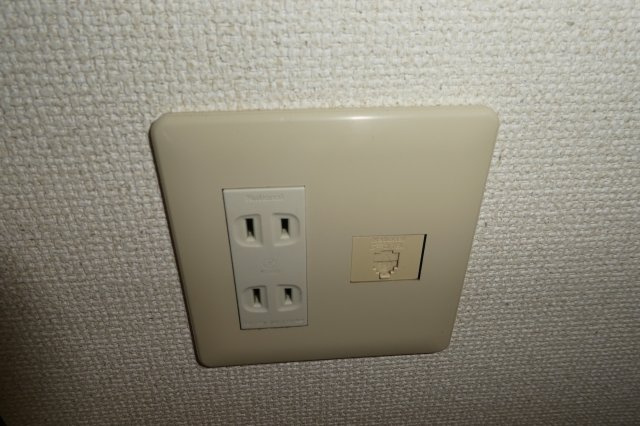 マーヴェラスパレスの設備|電話モジュラー