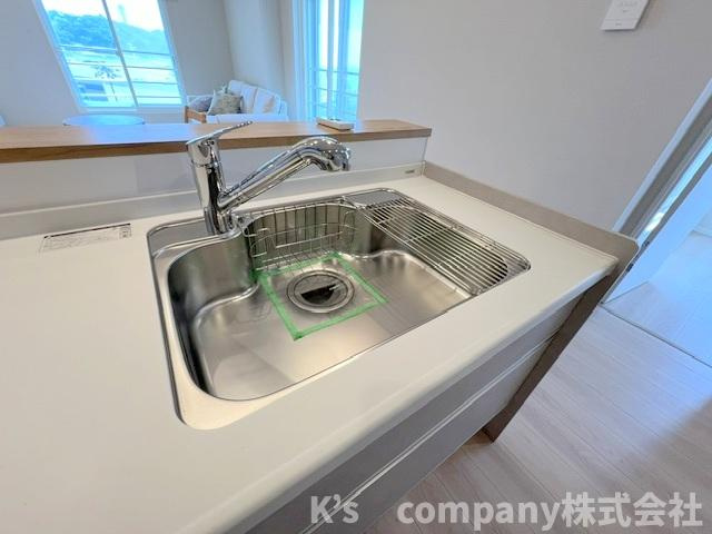 ◎藤沢市片瀬海岸2丁目　片瀬東映マンションのキッチン|耐久性に優れたステンレス素材のシンク◇