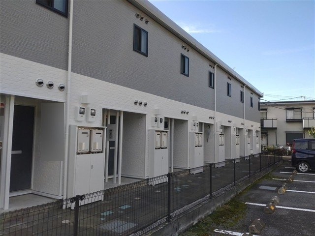 レオパレスイーグルハイツ