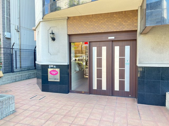 セレッソコート上本町EASTのエントランス