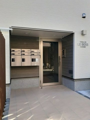 【エントランス】 | メゾン・ド・ルボア | 建物の内部です