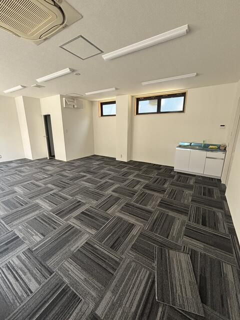 足立区竹の塚１丁目の店舗事務所の内装
