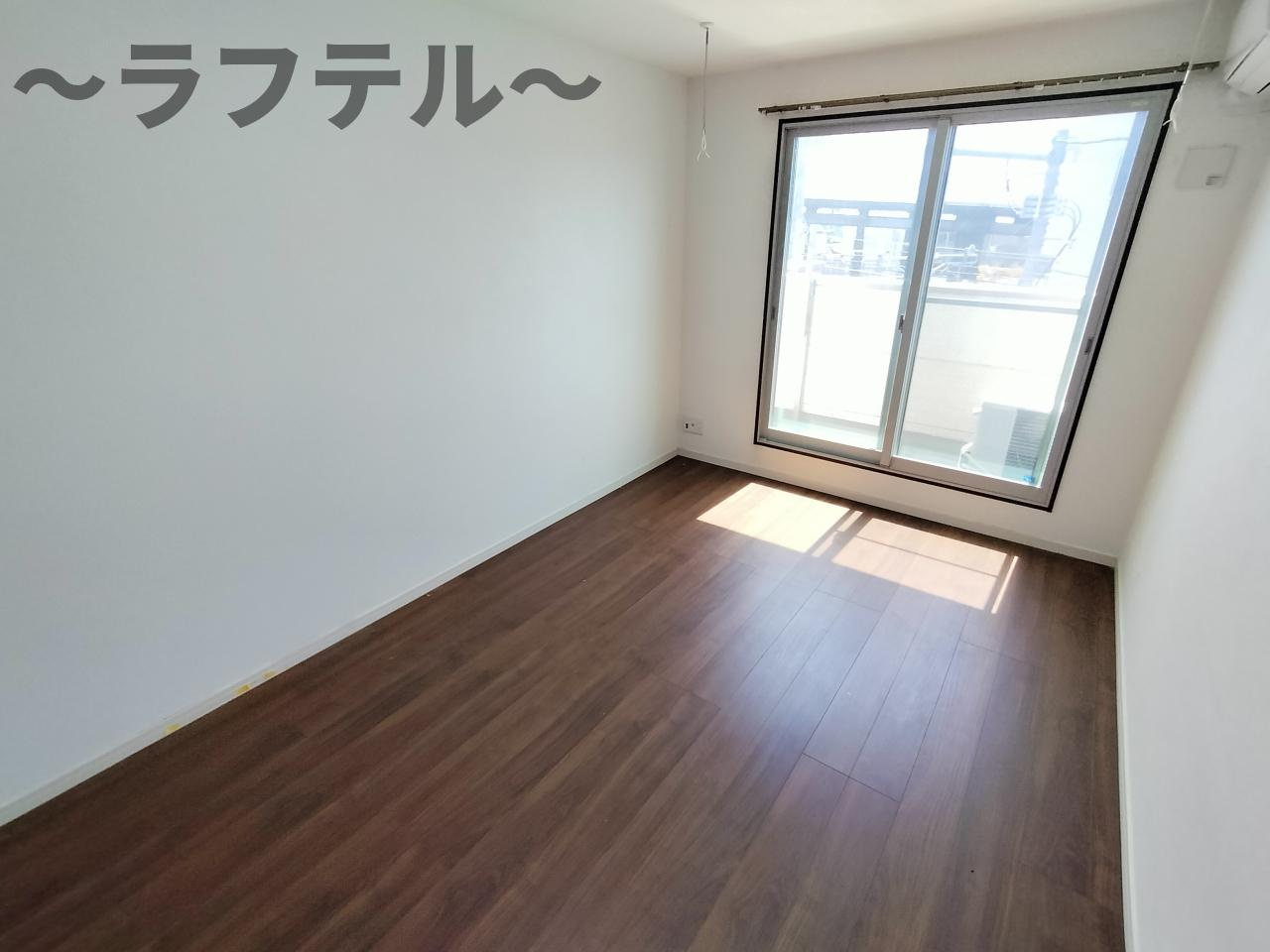 Ｊ’ｚ ｃｏｕｒｔの洋室