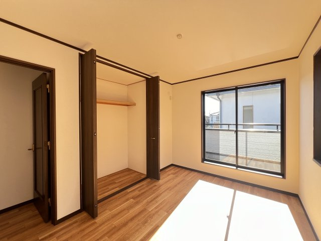 橿原市木原町の洋室|広々とした洋室7.5帖です