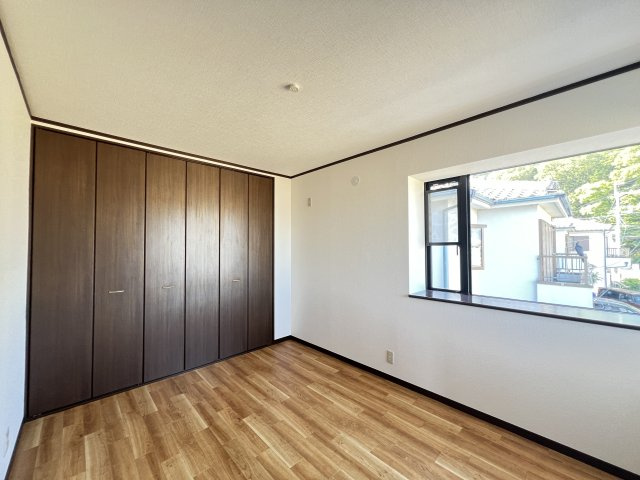 橿原市木原町の洋室|ゆったりした洋室６帖です
