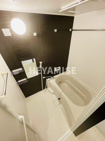 グランドステージ西山の浴室|※同物件反転タイプの写真でございます※現況を優先します※