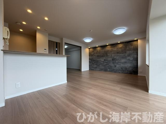 ダイアパレスエクシード茅ヶ崎のダイニング|新規リフォーム完了！　18.2帖　LDK