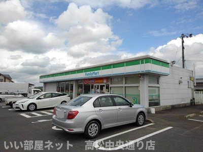 【周辺】 | ビリーブ | ファミリーマート観音寺中田井店まで900m