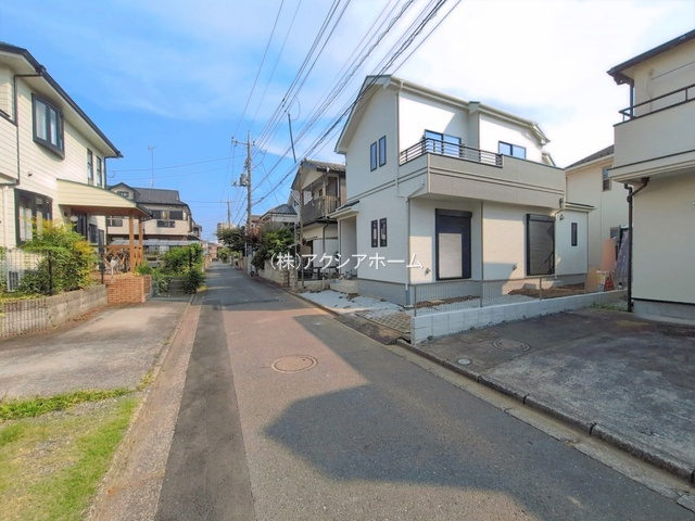 所沢市若狭1丁目・全1棟　新築一戸建　～LDK15帖～の前面道路含む現地写真|2026年7月16日撮影