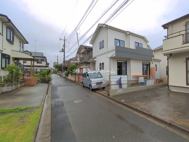 所沢市若狭1丁目・全1棟　新築一戸建　～LDK15帖～の前面道路含む現地写真|2026年6月25日撮影
