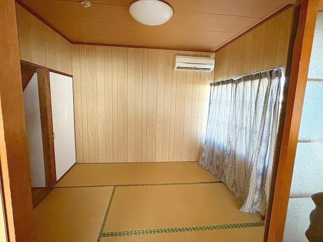 栗屋貸家　北の和室