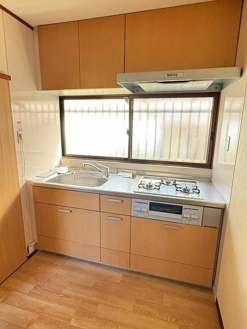 栗屋貸家　北のキッチン