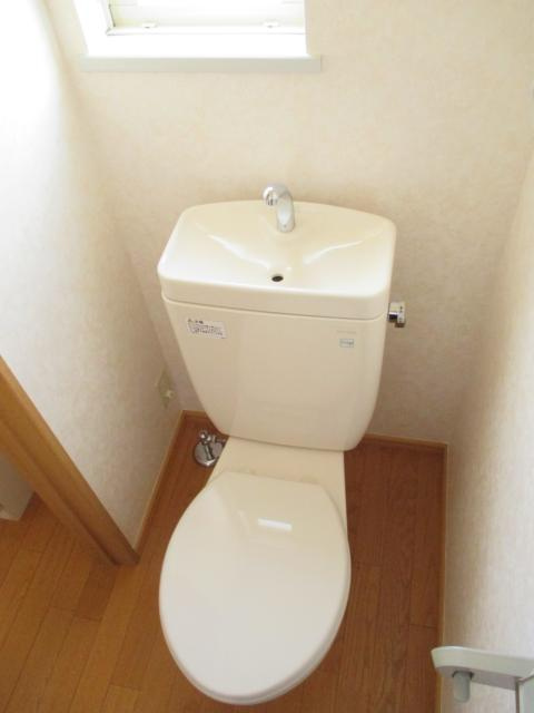 クイーンズヒルＤ棟のトイレ