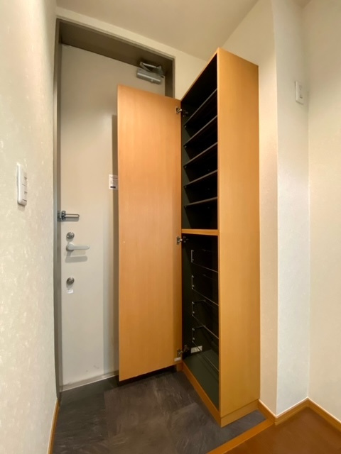 フォルテ中根の玄関