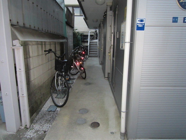 Ｑｕｅｎｅｌ栄町の駐車場|自転車置けます。