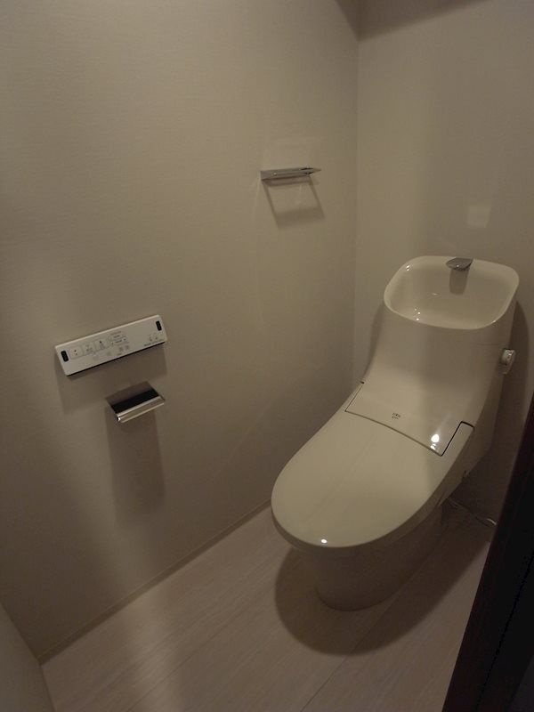 船橋市本郷町の賃貸マンションのトイレ