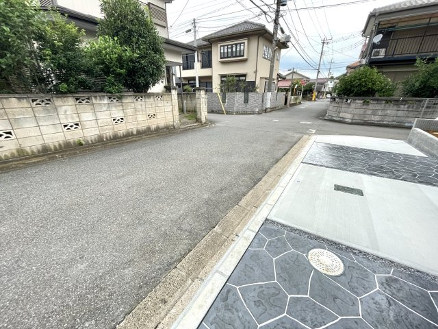 グラファーレ船橋市松が丘２丁目５１期の前面道路含む現地写真