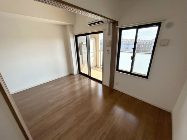 新品家具付きマンション塩原19(KaGood福岡)の居間・リビング
