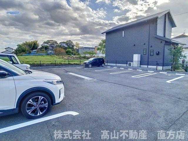 フェニックスＮ　Ⅱの駐車場