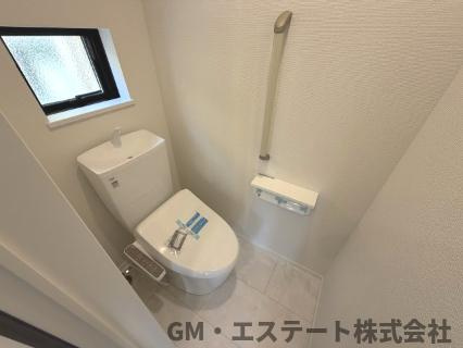 宮崎市月見ケ丘1丁目　新築住宅（A号棟）のトイレ