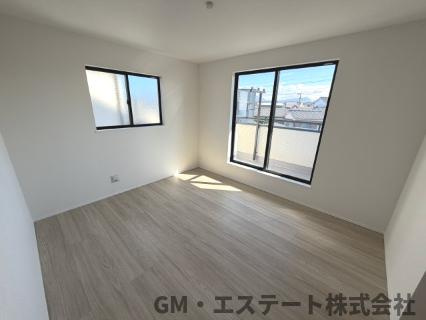 宮崎市月見ケ丘1丁目　新築住宅（A号棟）の洋室
