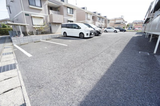 【駐車場】 | インペリアルハイツⅢ | ※同物件、同タイプの写真になります。