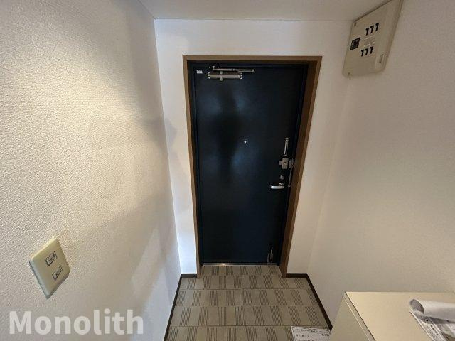 龍の樹マンションの玄関