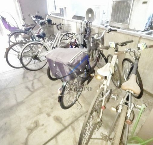 サンモールエイト小石川のその他共用部分|駐輪場です。