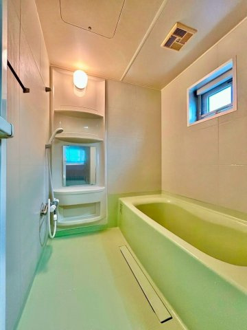 緑苑台東2条1丁目戸建の浴室|ユニットバス